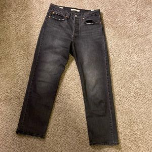 LEVI’s charcoal wedgie straight leg jeans